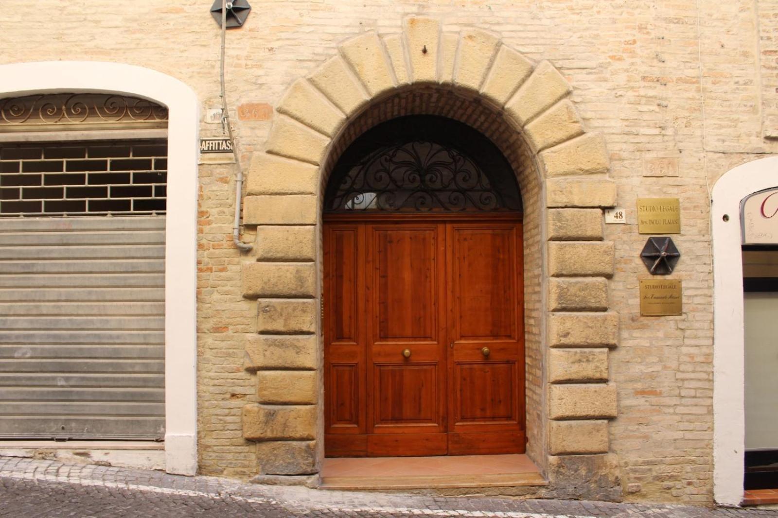 “Antica Dimora” Esclusivo Appartamento Fermo Exterior photo